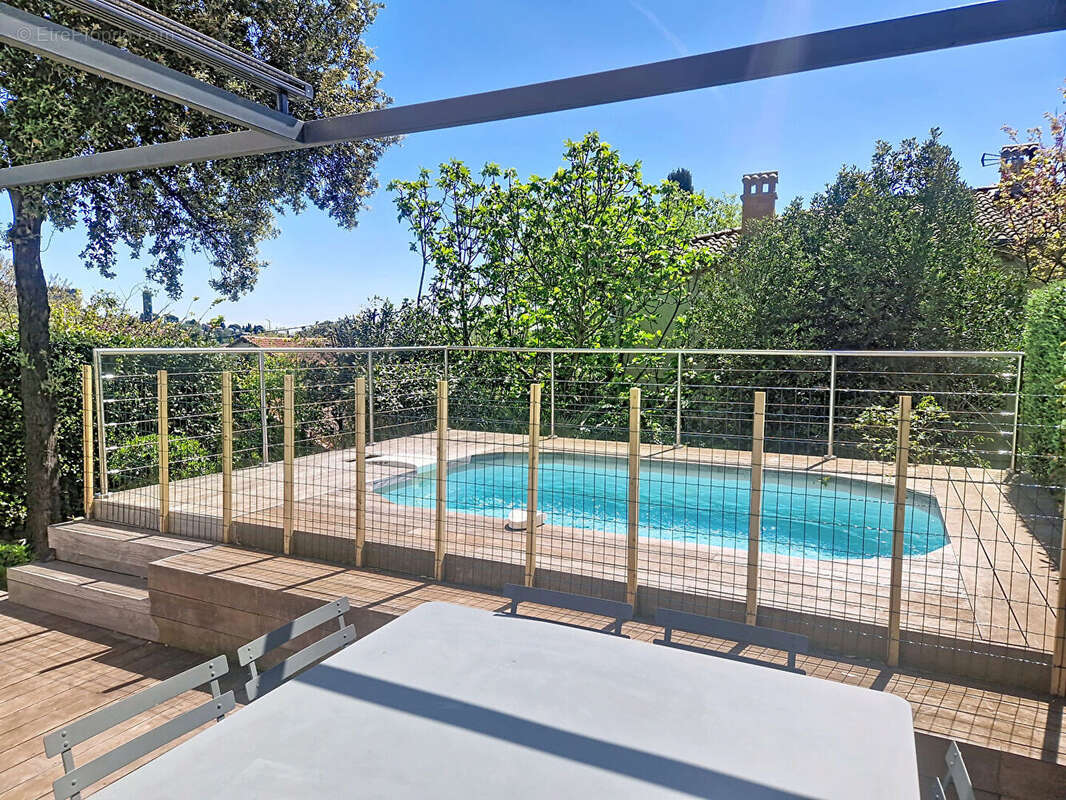 Maison à VILLENEUVE-LES-AVIGNON