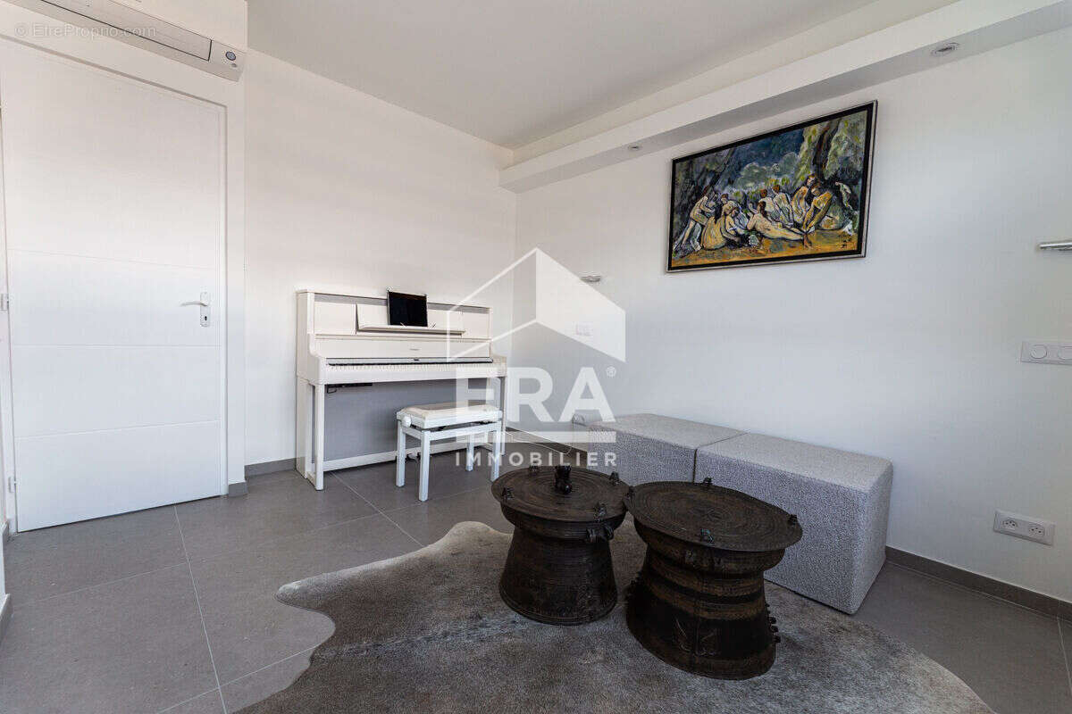 Appartement à MANDELIEU-LA-NAPOULE