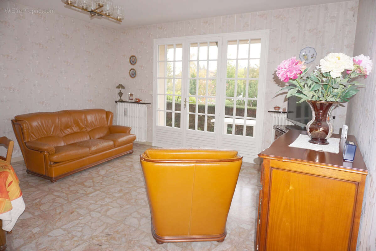 Maison à PARAY-LE-MONIAL