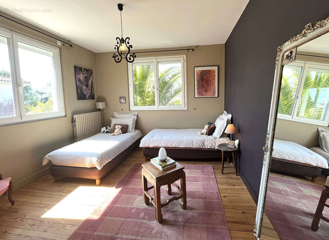 Villa d'exception avec 5 chambres à deux pas de la plage - photo 11
