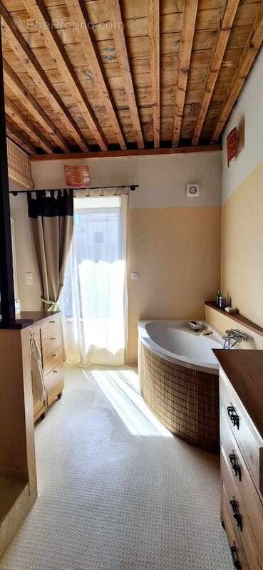 Maison à VEYRE-MONTON