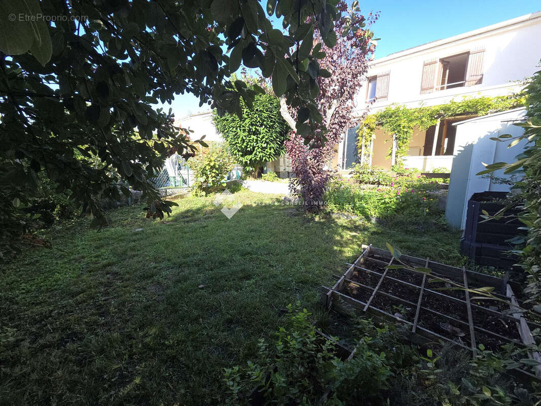 Maison à POITIERS