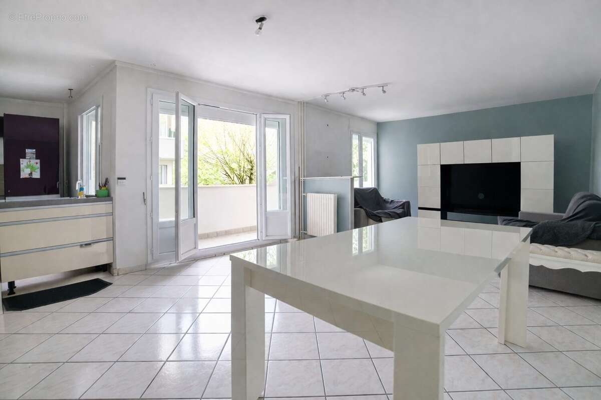 Appartement à BONDY