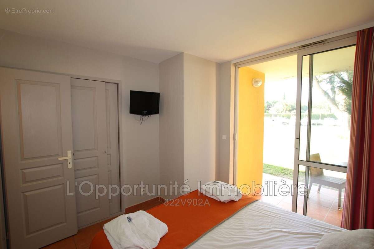 Appartement à MANDELIEU-LA-NAPOULE