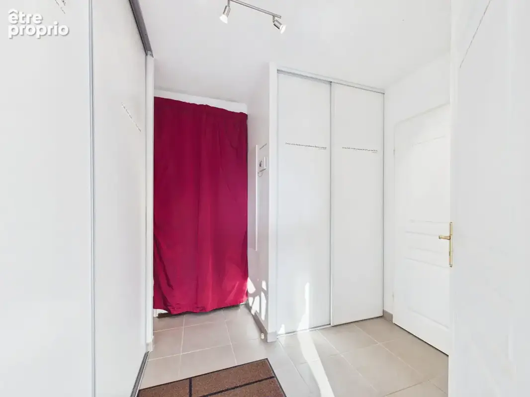 Appartement récent T3 - 56 m2  avec terrasse, garage et cave - photo 11