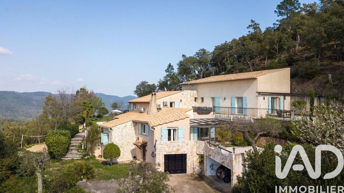 Photo 1 - Maison à MANDELIEU-LA-NAPOULE