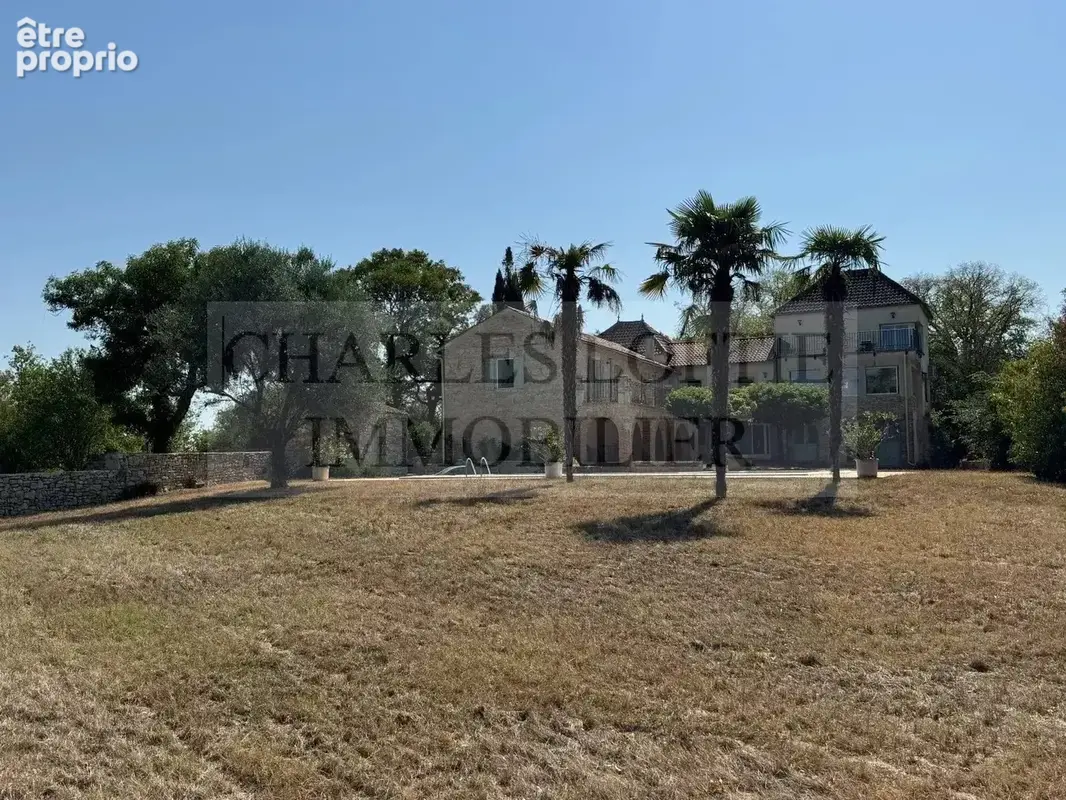 Authentique propriété en pierre avec piscine et dépendances sur 36 hectares, nichée sur les hauteurs de Cahors - photo 33