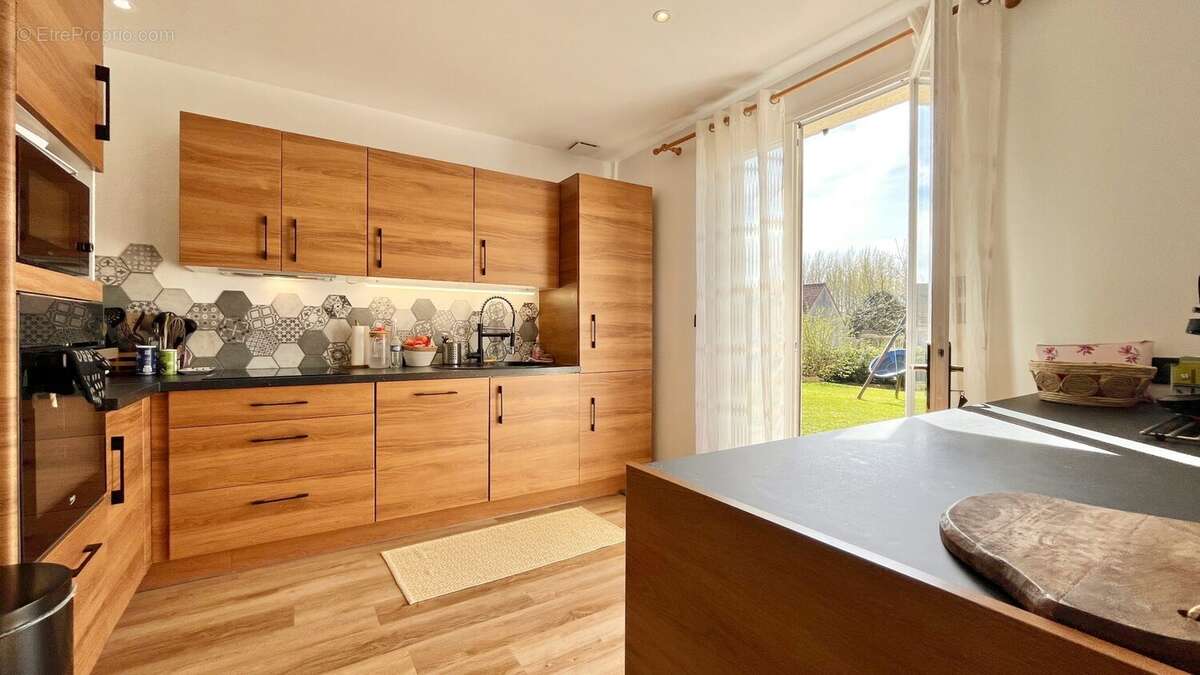 Maison à BONNETABLE