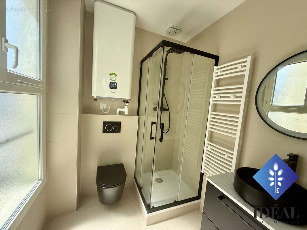 Appartement à PARIS-11E