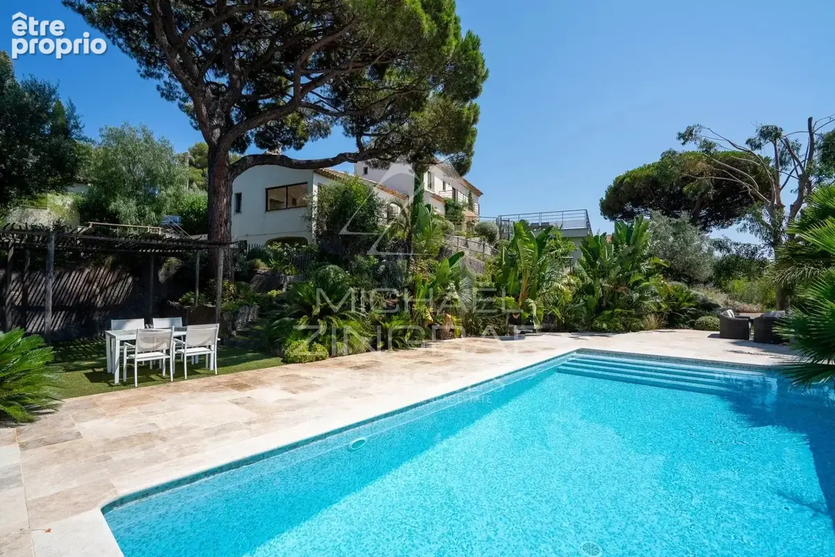 Une élégance intemporelle entre mer, lumière et art de vivre - Sainte-Maxime - photo 2