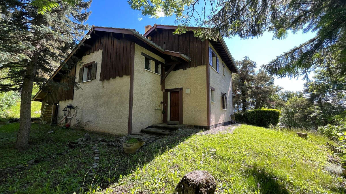 Maison à RAMBAUD
