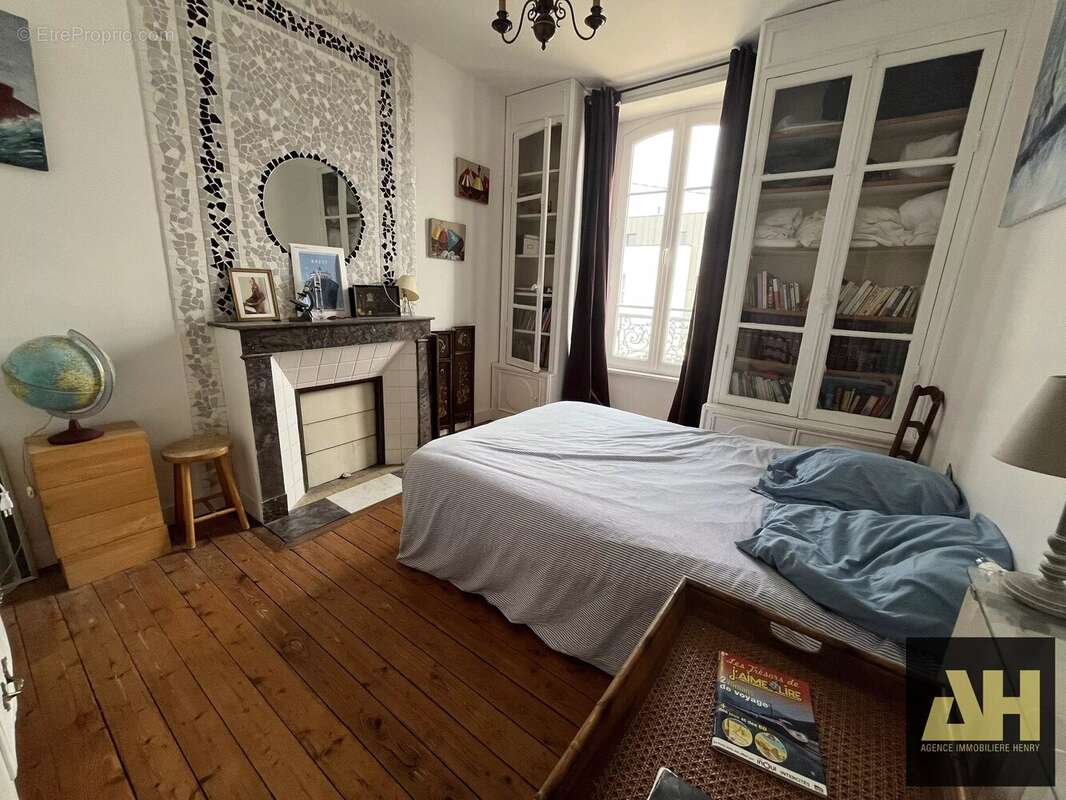 Maison à LE RELECQ-KERHUON