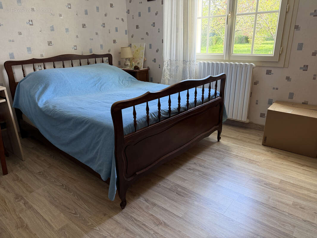 Maison à NEUVIC-ENTIER