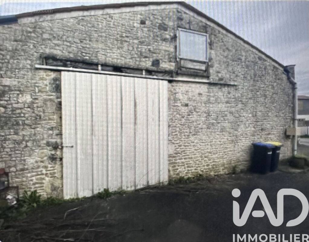 Photo 1 - Maison à VERINES