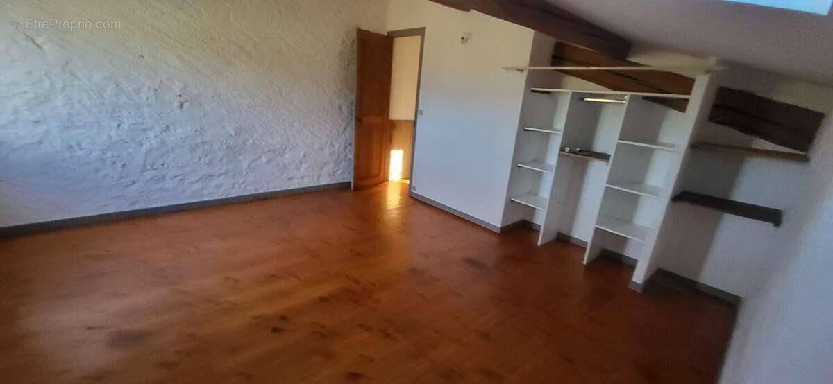 Maison à COUFFOULENS