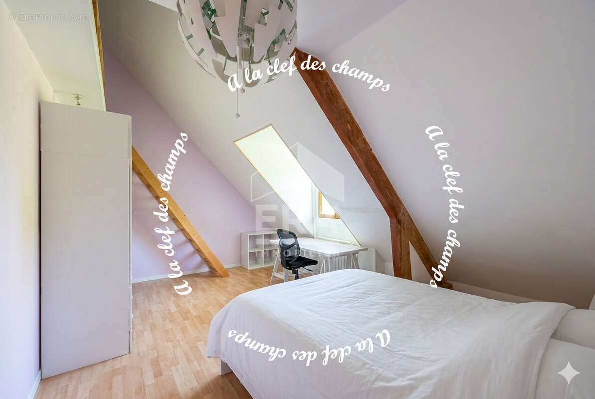 Maison à SAINT-REMY-LES-CHEVREUSE