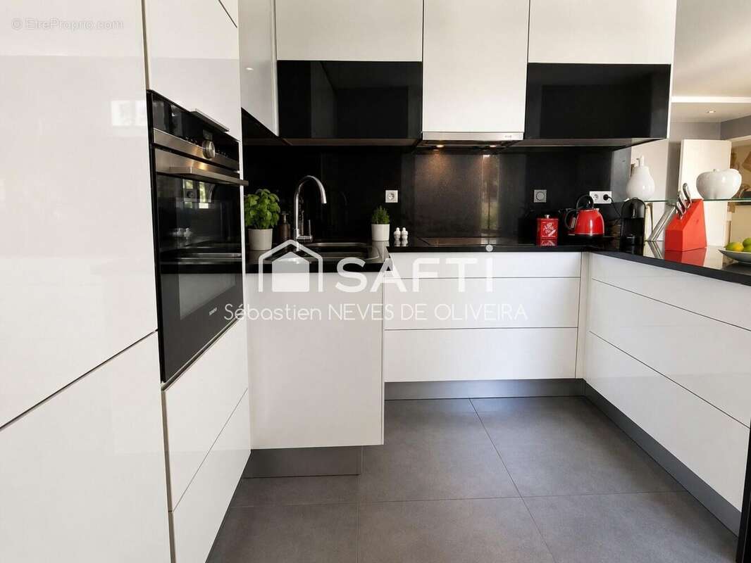 Photo 4 - Appartement à MANDRES-LES-ROSES