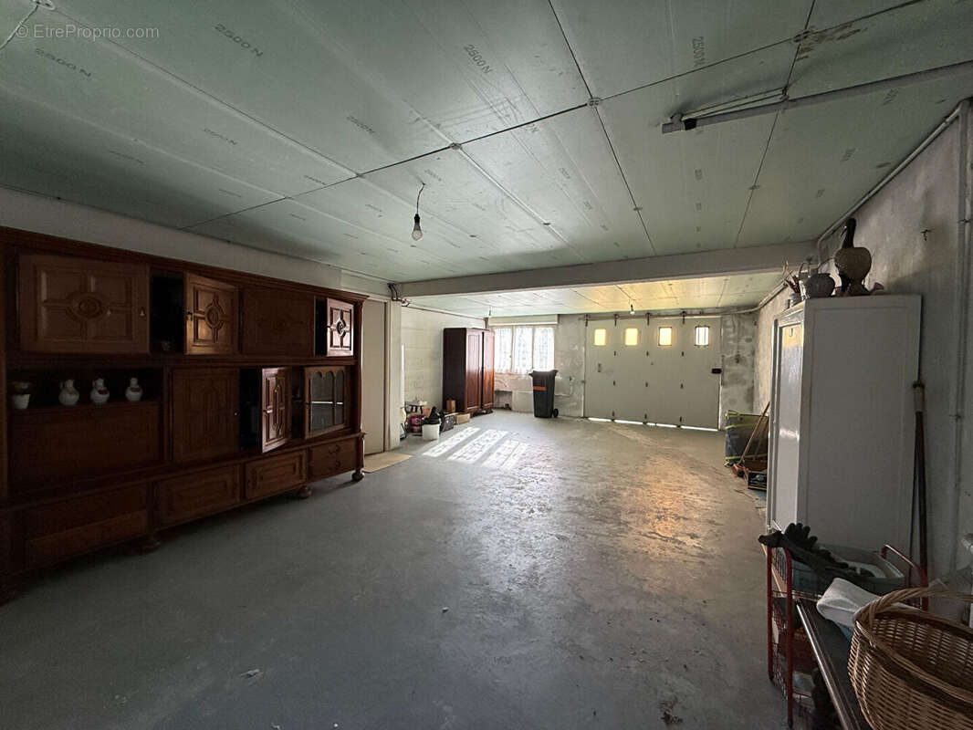 Maison à LE RELECQ-KERHUON