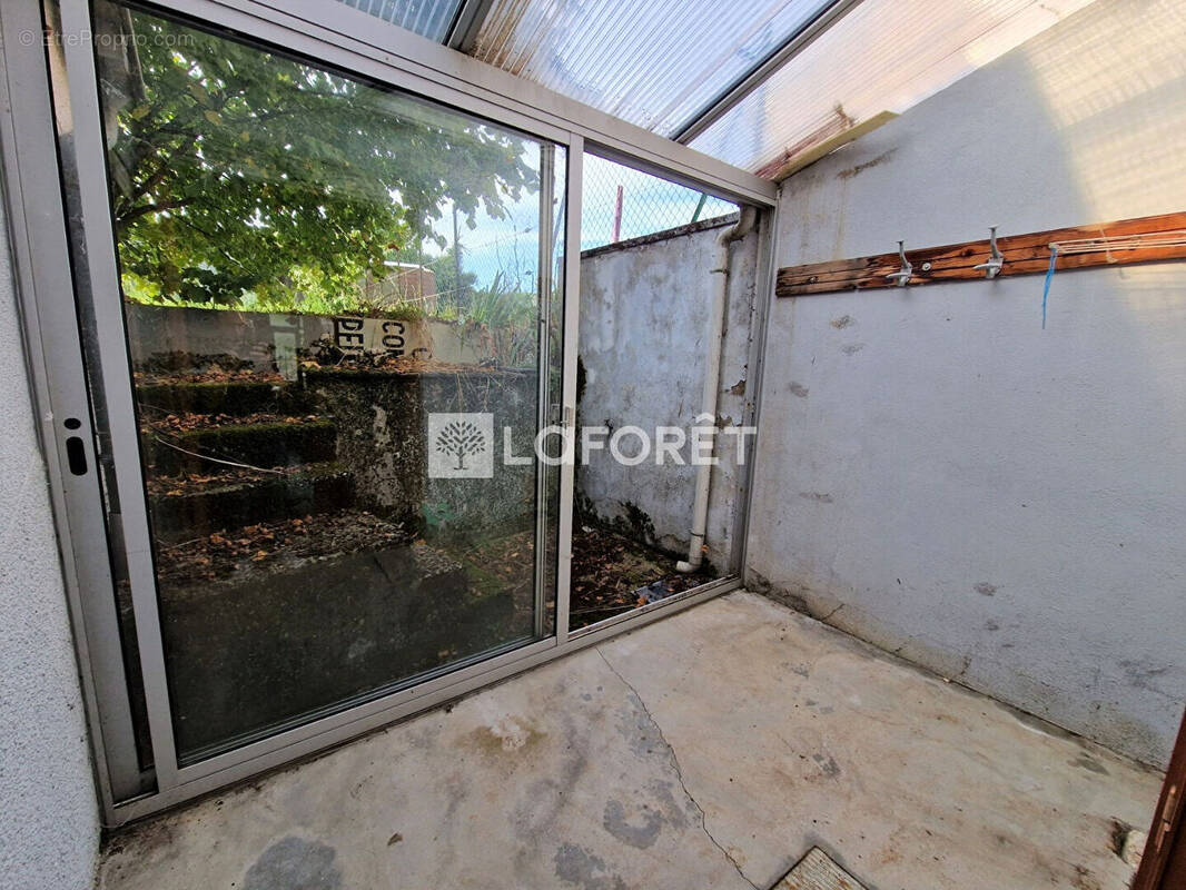 Maison à LA ROCHE-MOREY