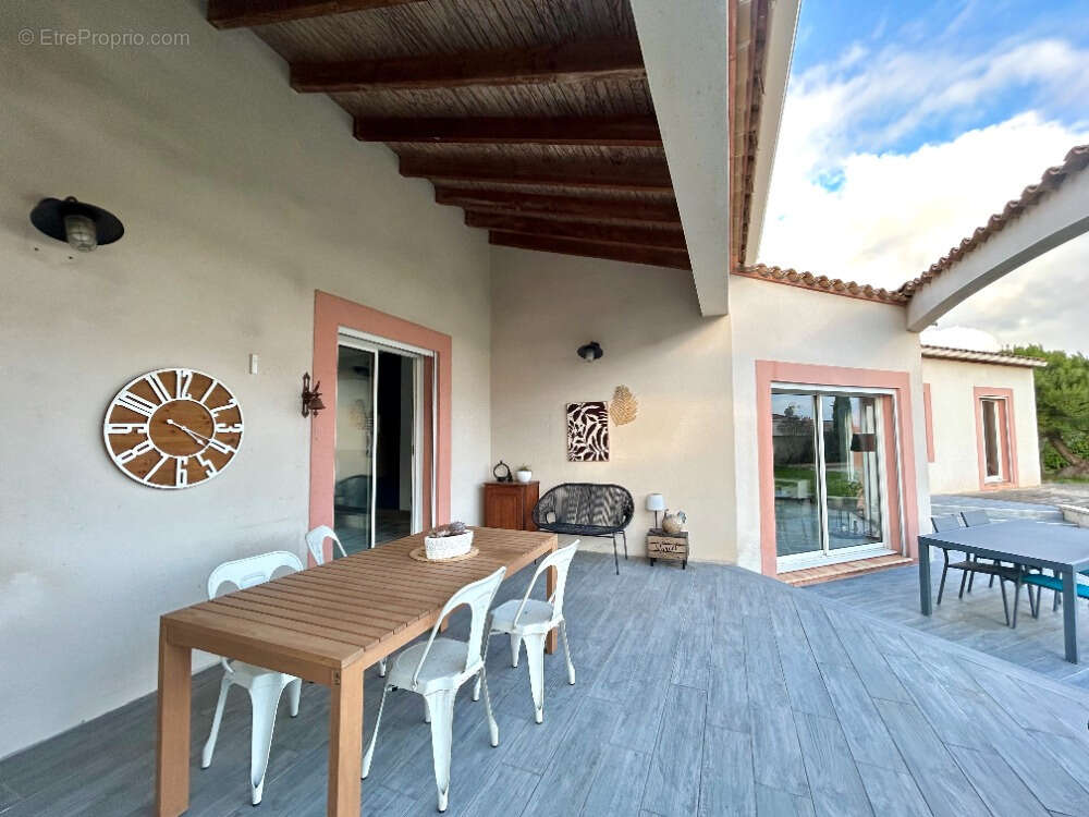 Maison à VILLEMOUSTAUSSOU