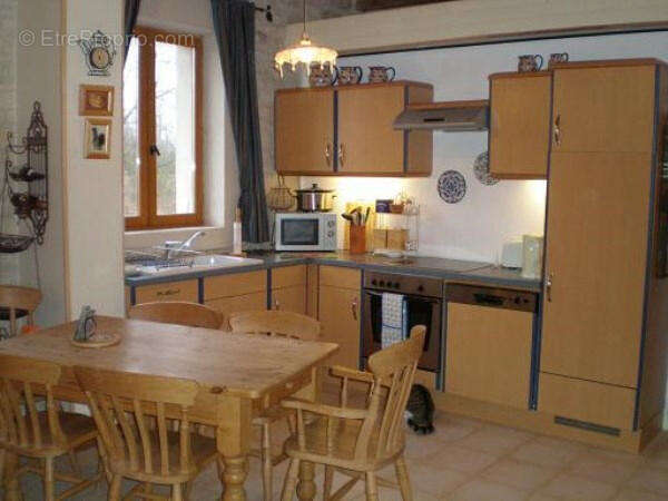 GITE - Maison à SAINT-FRAIGNE