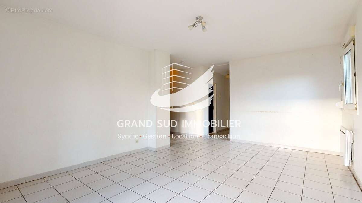 Maison à CASTELGINEST