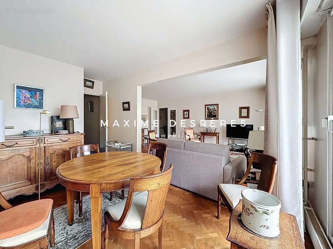 Appartement à VERSAILLES