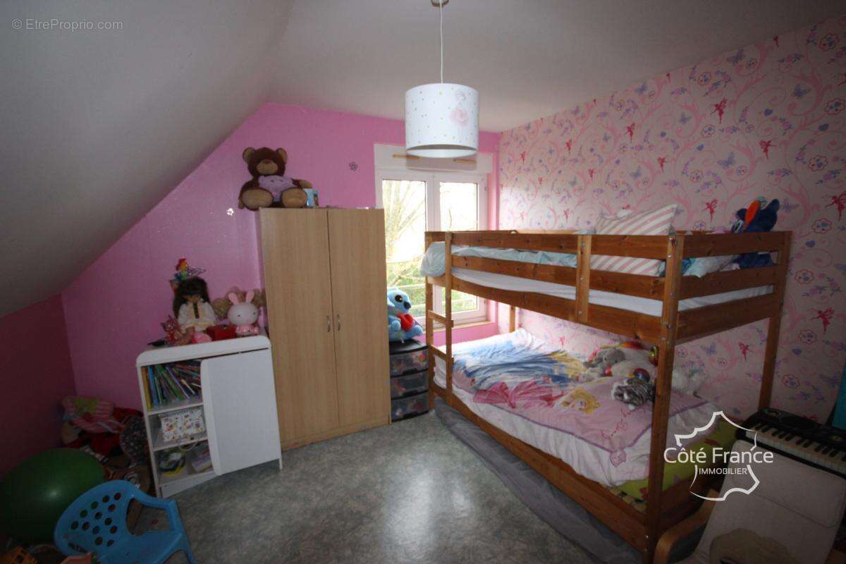 Maison à VIREUX-MOLHAIN