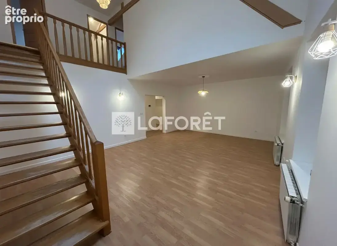 Appartement Algrange 5 pièce(s) 180m2 - photo 2
