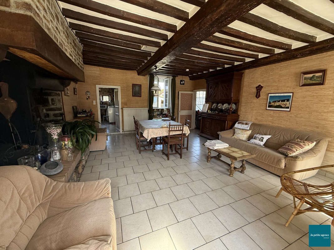 Maison à CLECY