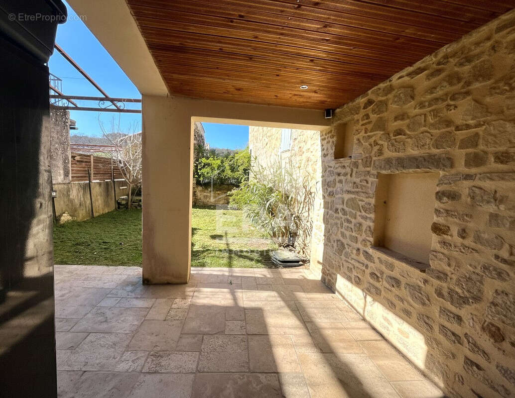 Maison à MAZAN