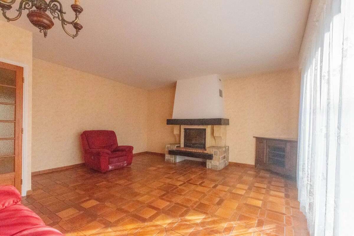 Maison à PONT-DU-CHATEAU