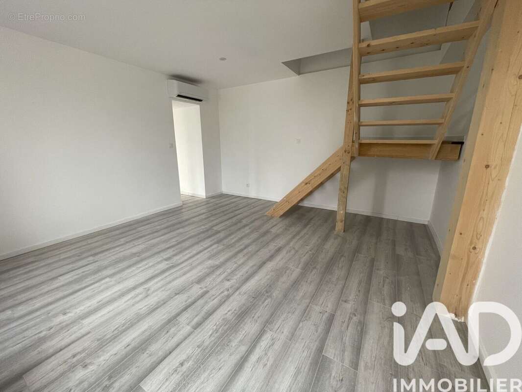 Maison 75 m² à Montigny-Le-Franc  - photo 3