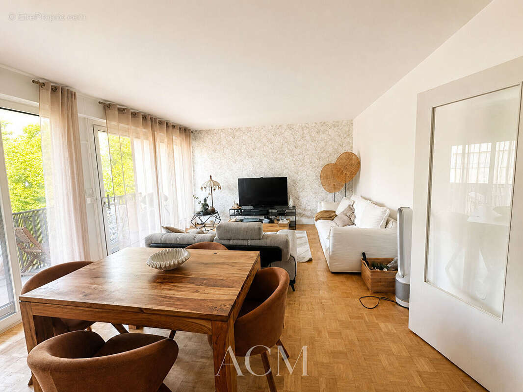 Appartement Maisons Laffitte 4 pièce(s) 76 m2 balcon - photo 2