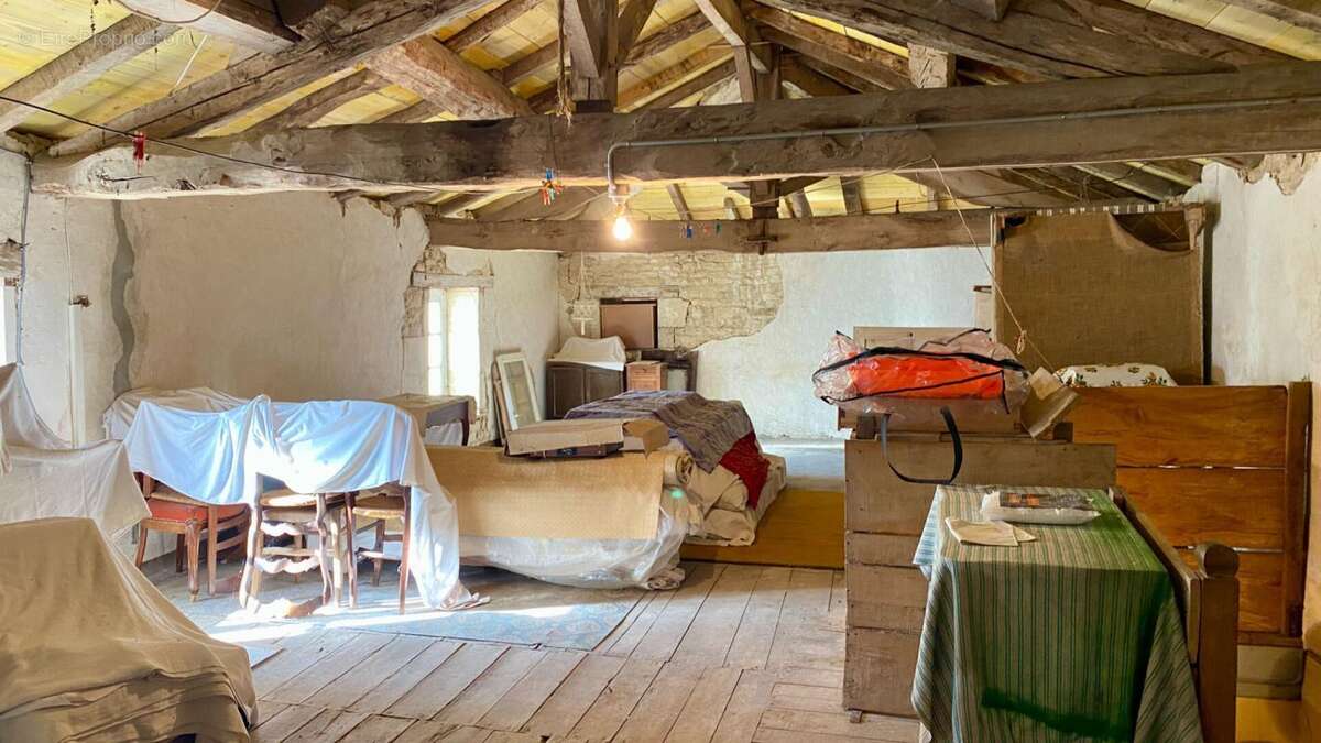 Maison à LEZAY