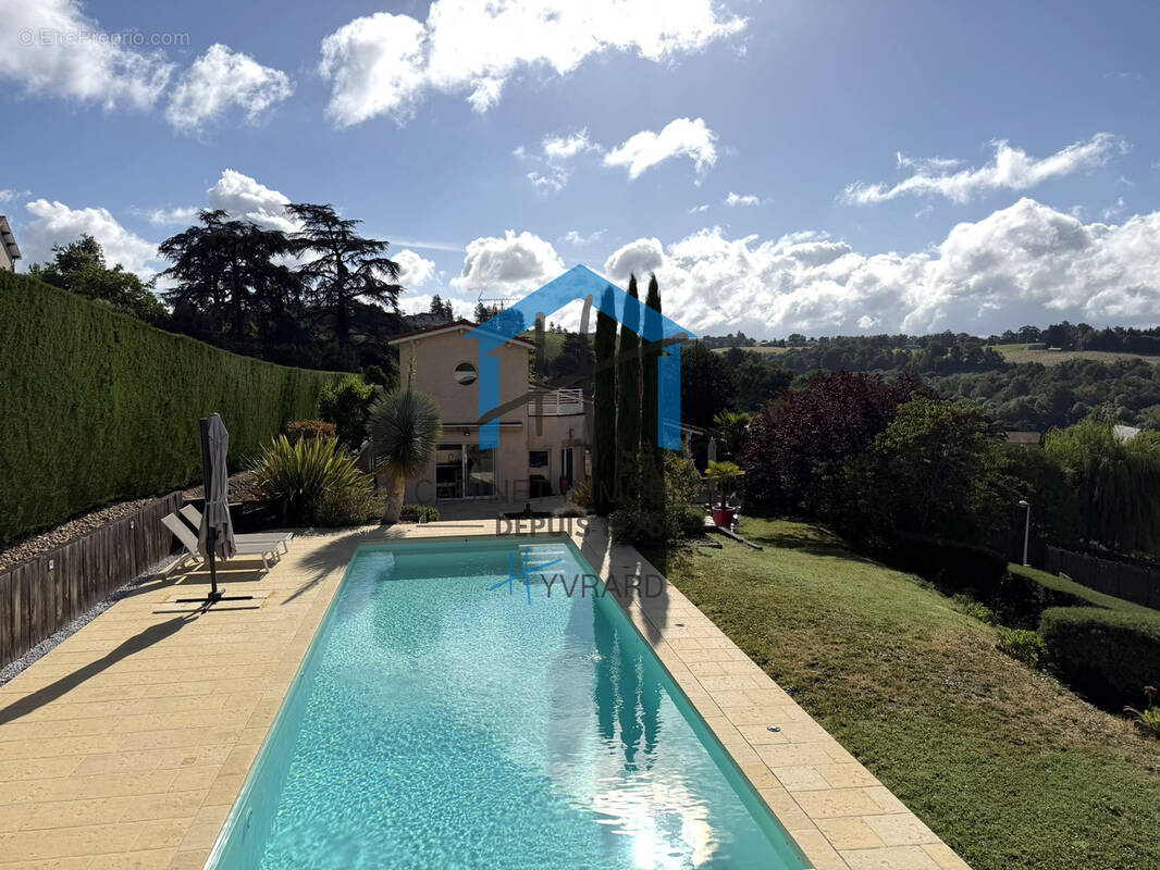 Maison à LA FOUILLOUSE