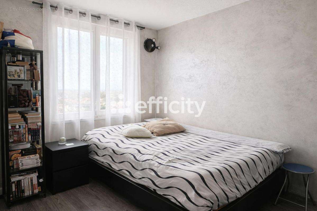 Appartement à BONDY