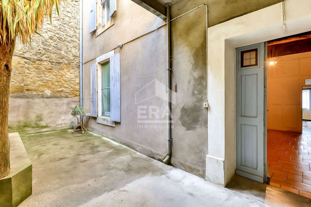 Maison à MOUSSAN