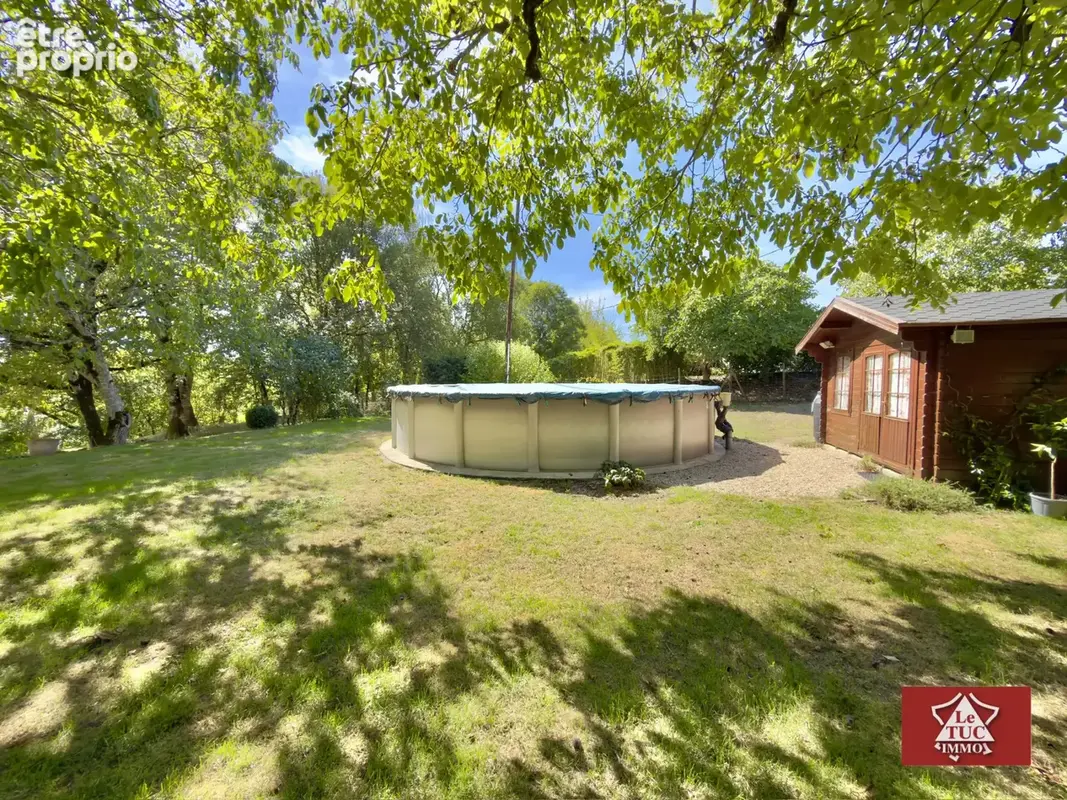 Maison en pierre avec garage, piscine et jardin. - photo 9