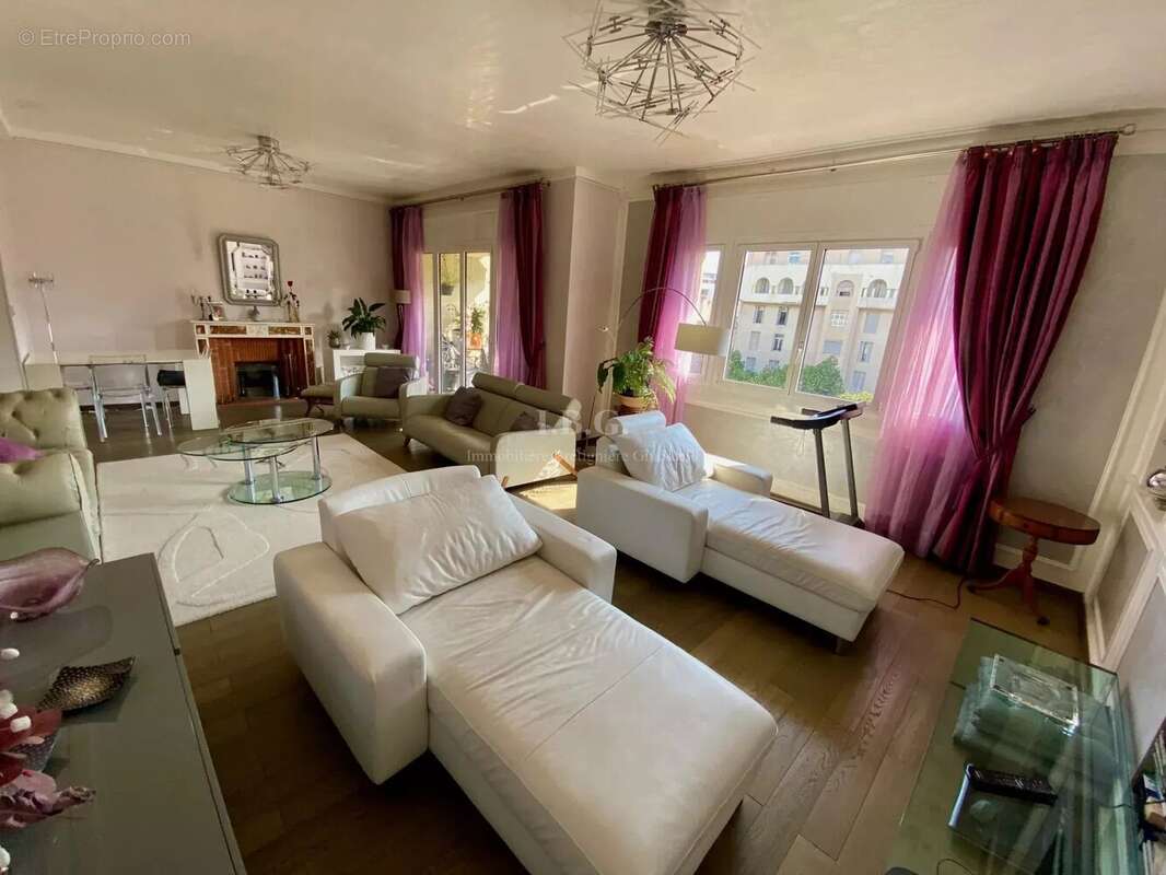 Appartement à MARSEILLE-8E