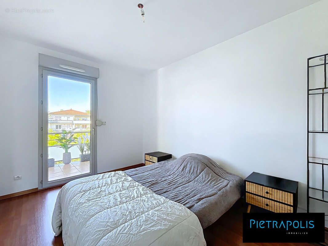 Appartement 66 m² à Anse  - photo 8