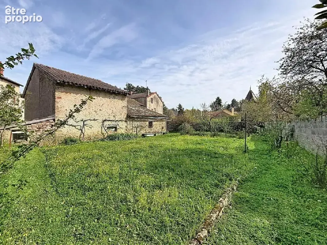 Maison 270 m² à Cluny  - photo 2