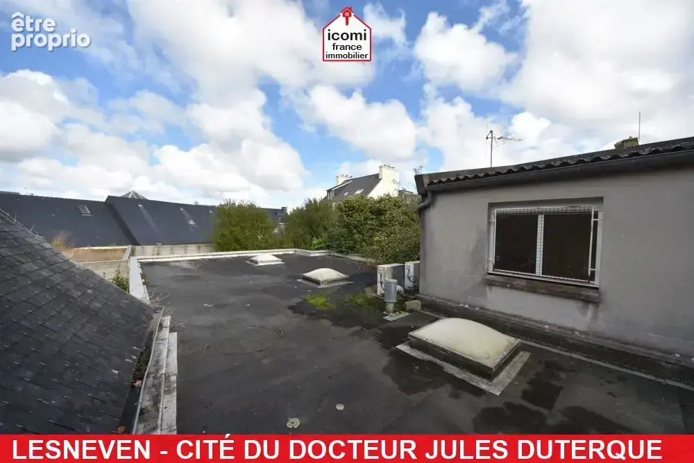 Finistere - lesneven (29260) - a vendre - locaux commerciaux avec vitrine - reserve - bureau - atelier - jardin - beau potentiel - photo 9