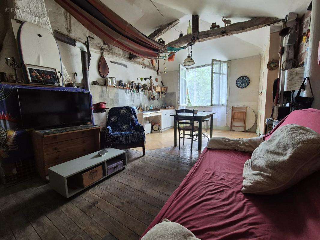 Appartement à VIC-FEZENSAC