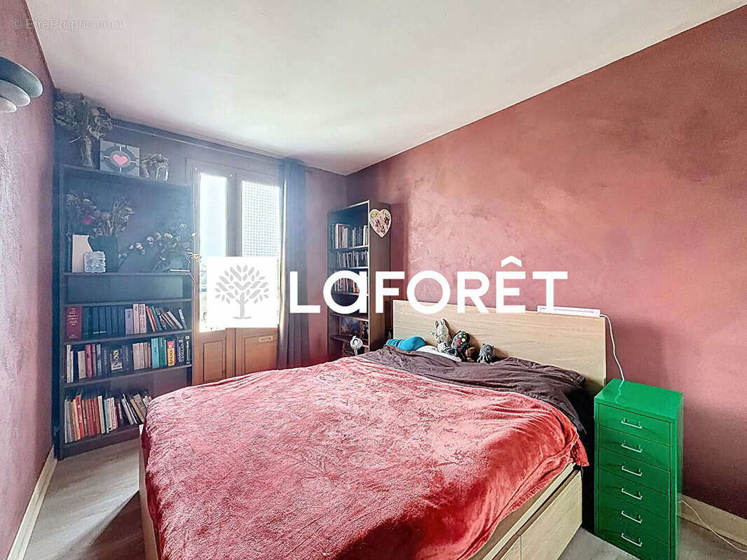 Appartement à BRIE-COMTE-ROBERT