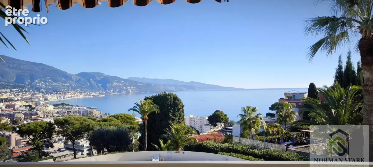 Appartement à ROQUEBRUNE-CAP-MARTIN