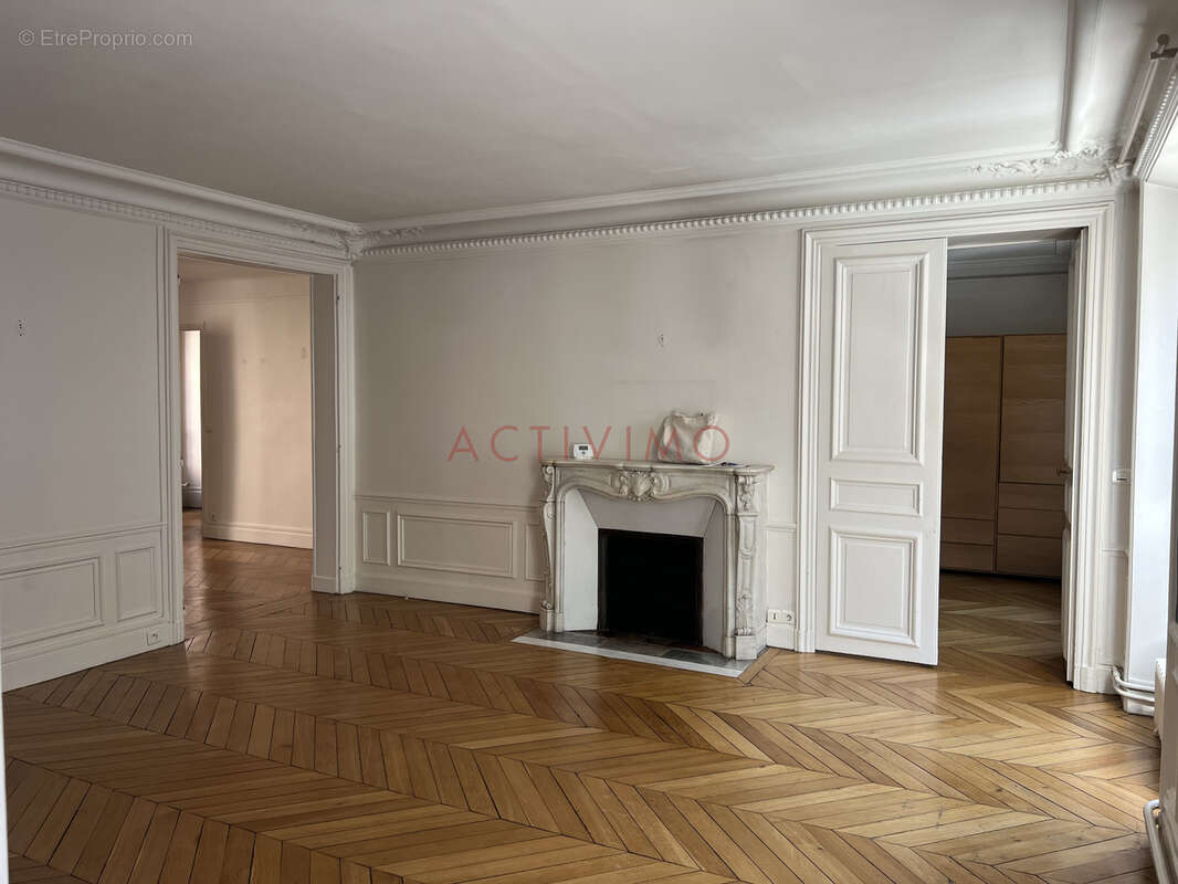 5 PIECES 110 m2 - Rue de Rennes - photo 2