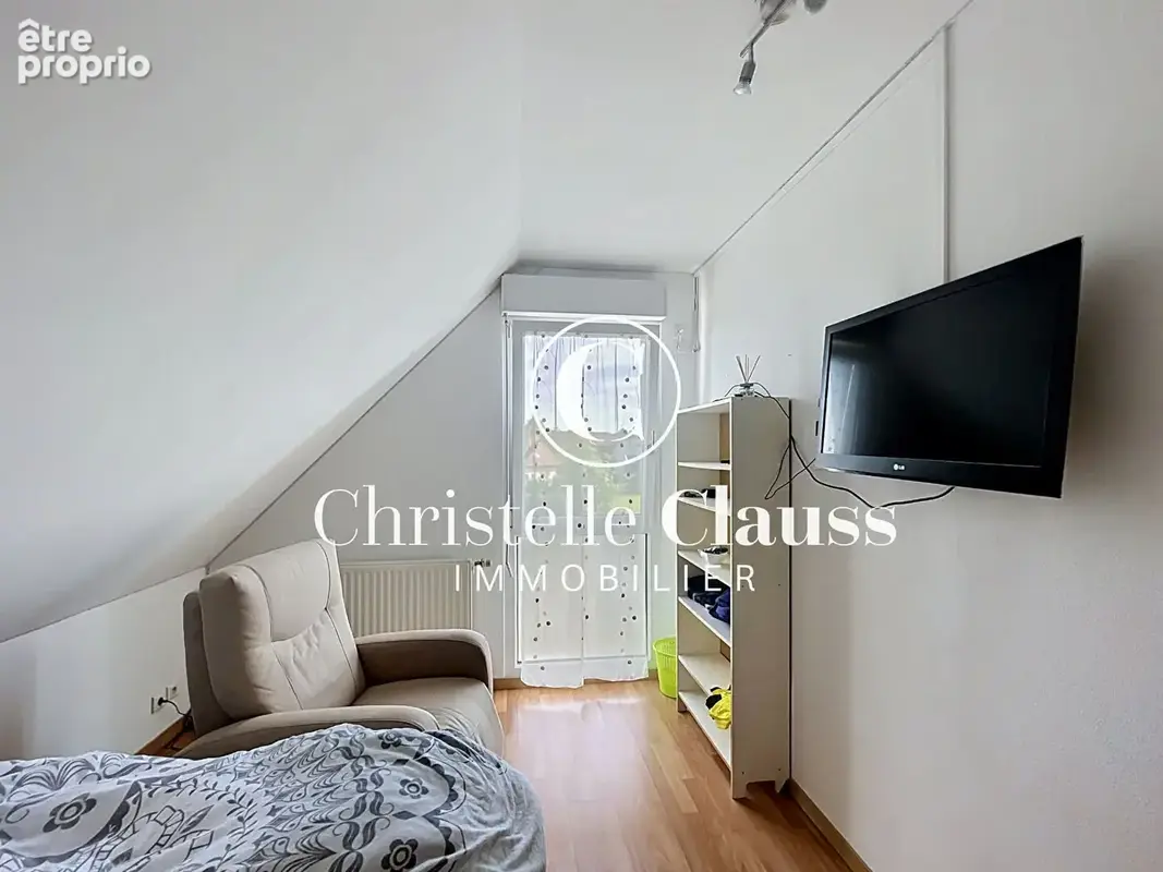 BURNHAUPT-LE-BAS - Maison familiale de 181 m²  tout confort avec piscine chauffée - photo 8