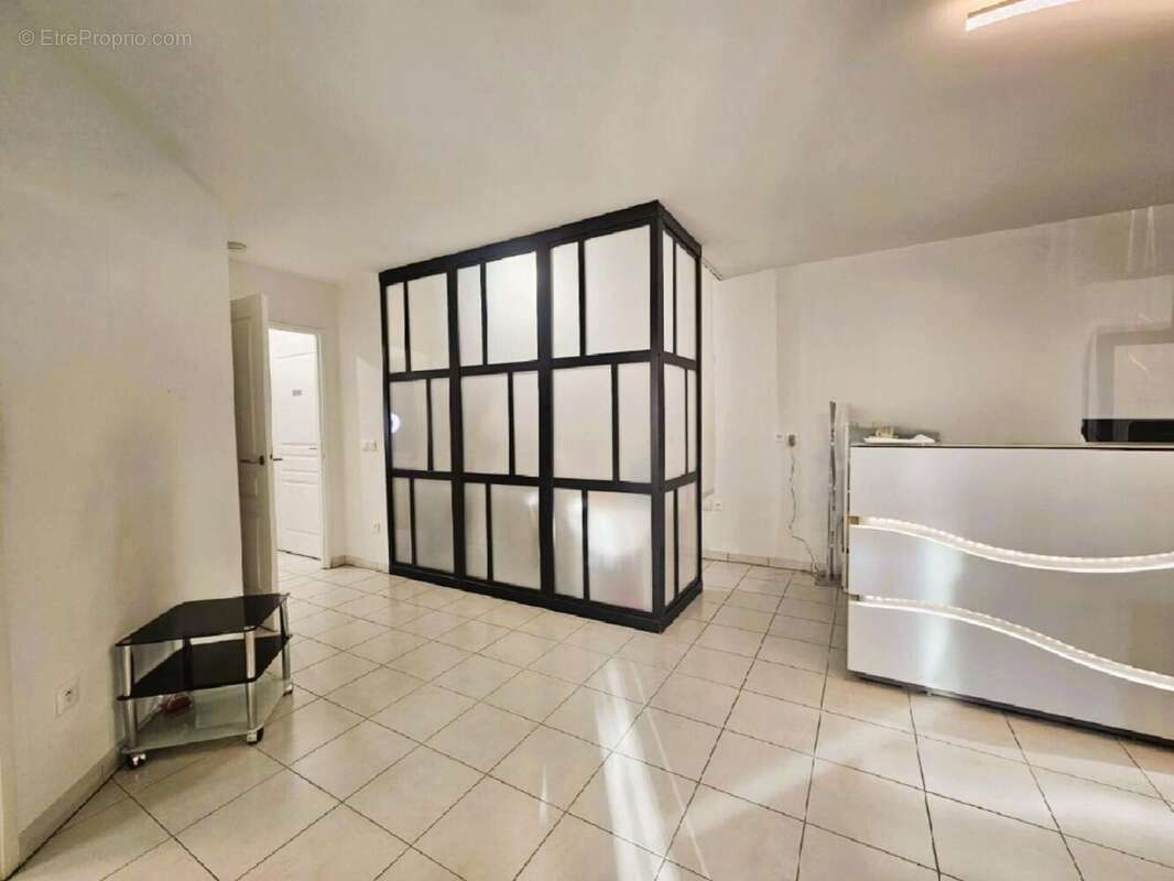 Photo 7 - Appartement à ROQUEBRUNE-SUR-ARGENS