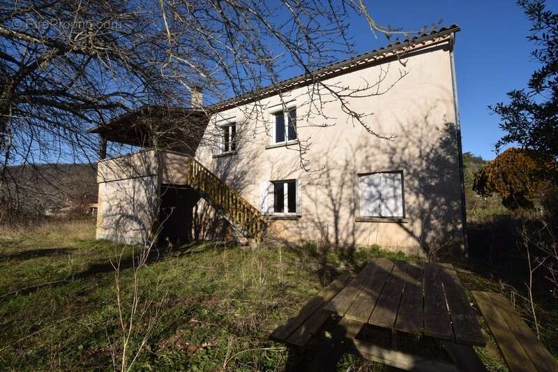 Maison à TOUR-DE-FAURE